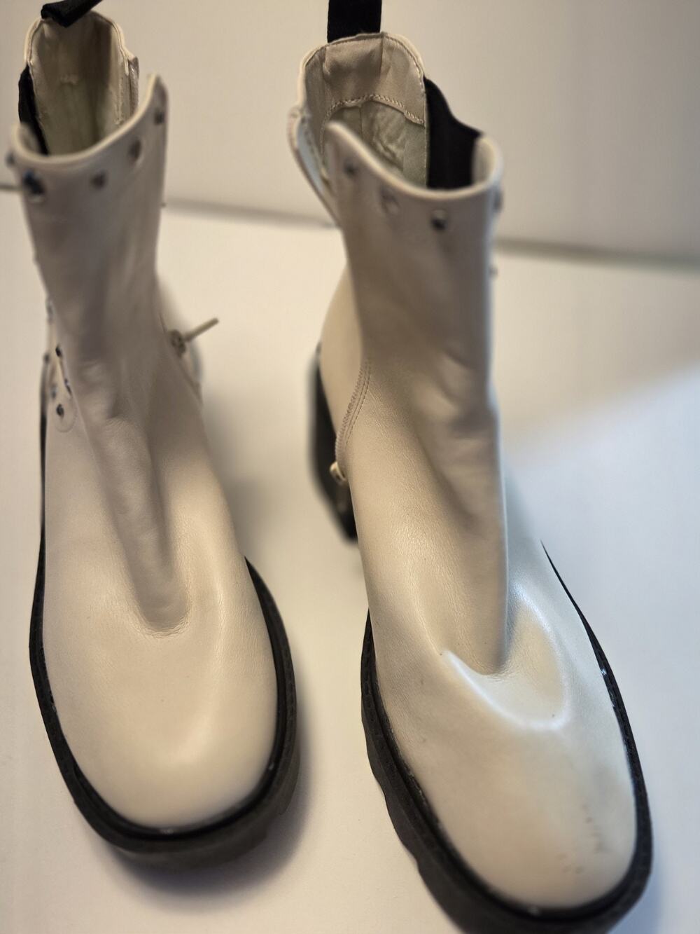 Time &True Chelsea Rocker Chic studded Womens chelsea boots Size 11 Men 9.5